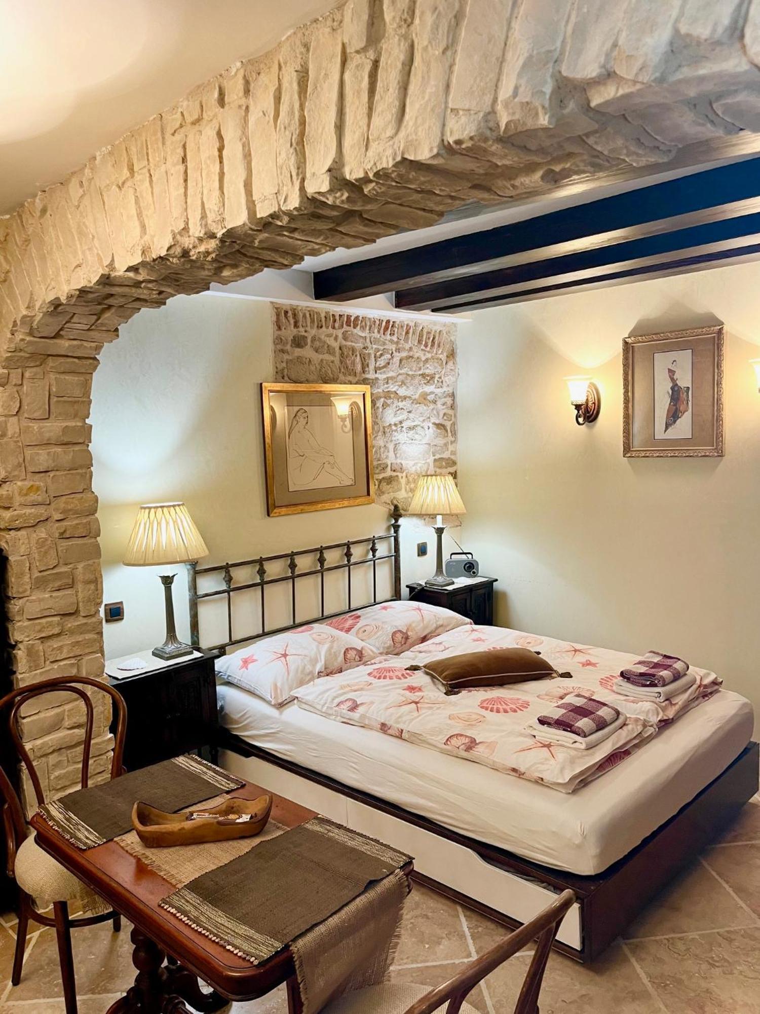 Apartment Venus Of The Palace - New Renovated Split Kültér fotó